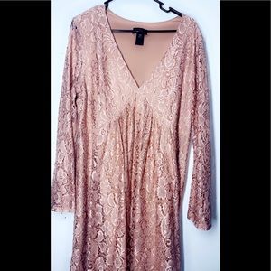 Blush Pink Lace Dress 💫